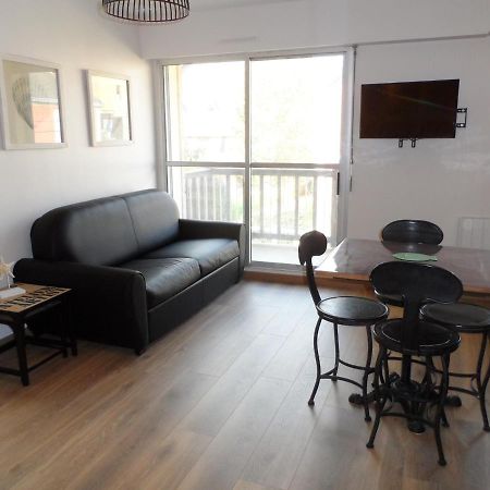 Appartement Confortable 2P Proche Plage Avec Parking Et Internet A Cabourg - Fr-1-487-302 Exterior foto