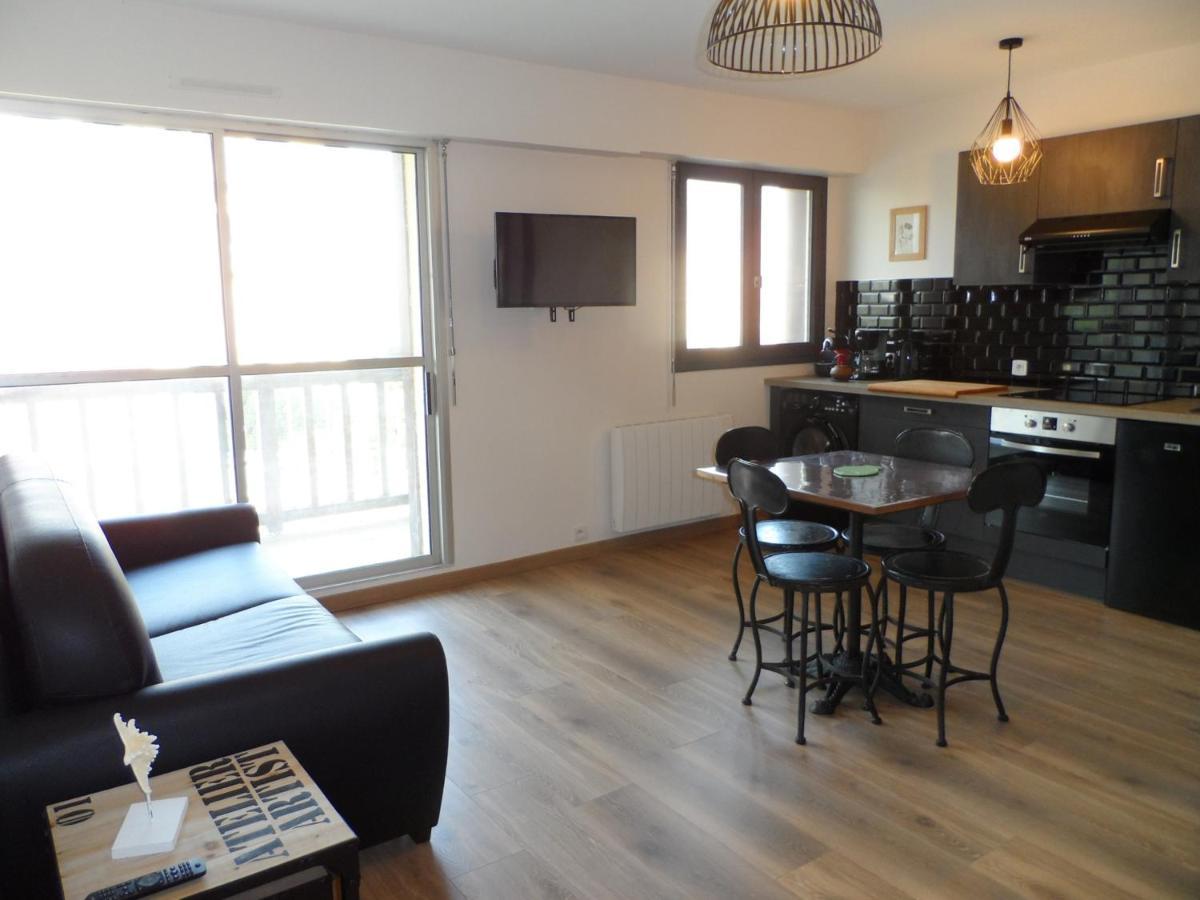 Appartement Confortable 2P Proche Plage Avec Parking Et Internet A Cabourg - Fr-1-487-302 Exterior foto